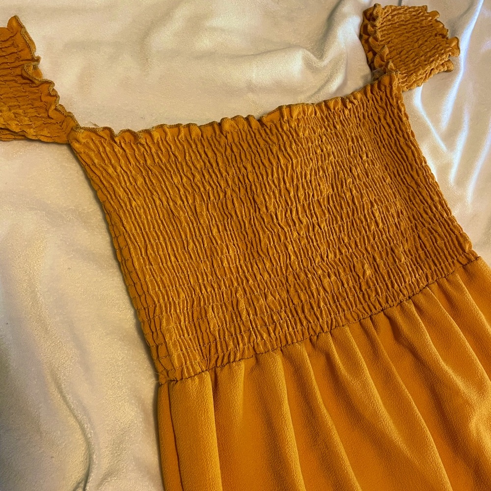 LA GYPSY (brand)/long yellow dress/size small